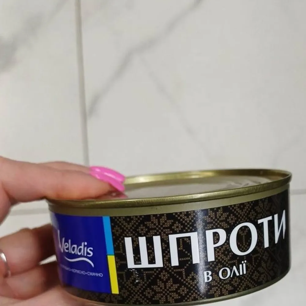 Шпроти Veladis в олії 240гр  арт. 10626 